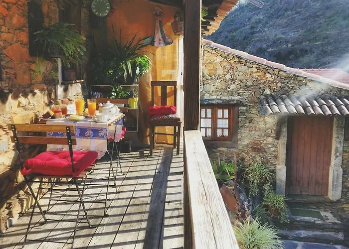 Летний дом A Casa Da Natalia Cha de Alvares